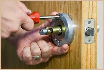 Elite Locksmith Services Providence, RI 401-424-9608 - 6-locks-replace